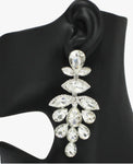 ELEGANT CLEAR STONE EARRINGS AND BRACELET SET